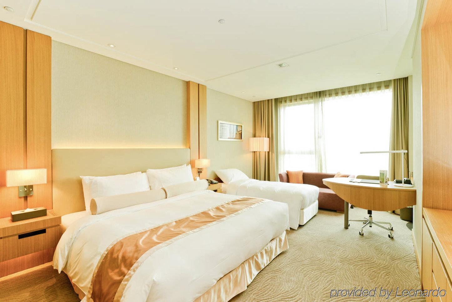 Millennium Hotel Taichung Esterno foto